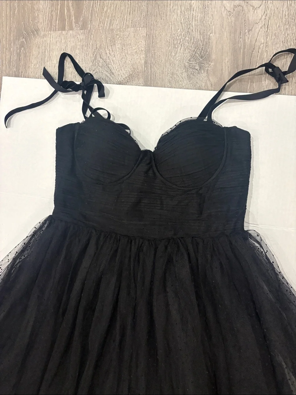 NWOT ASTR the Label Karyme Tie Strap Polka Dot Black Midi Dress Size M - Picture 12 of 17